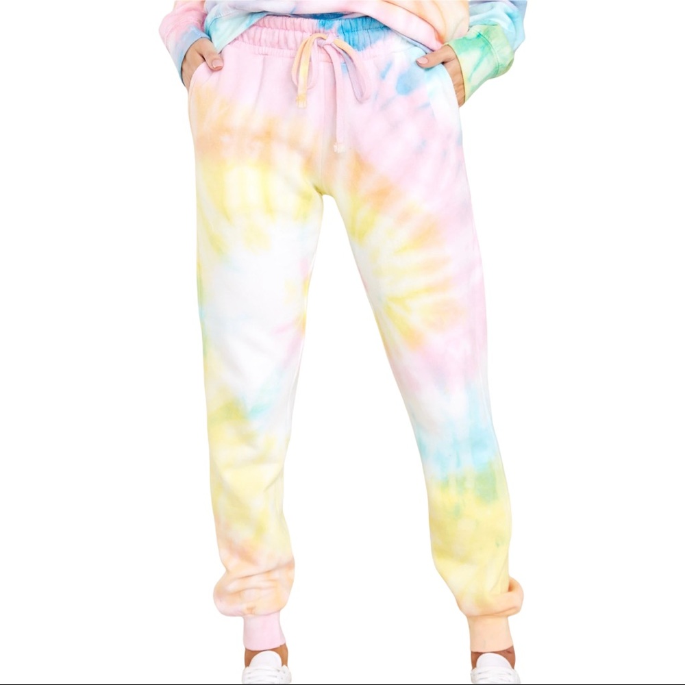 24 HRS SALE ONLY - NWT Dreamsicle Tie-Dye Jogger Women